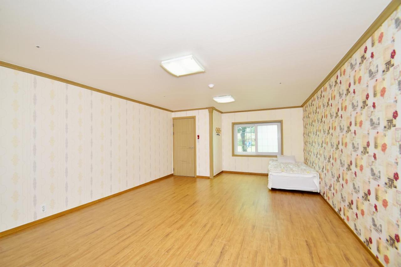 Sungbo Youth Hostel Mungyeong エクステリア 写真